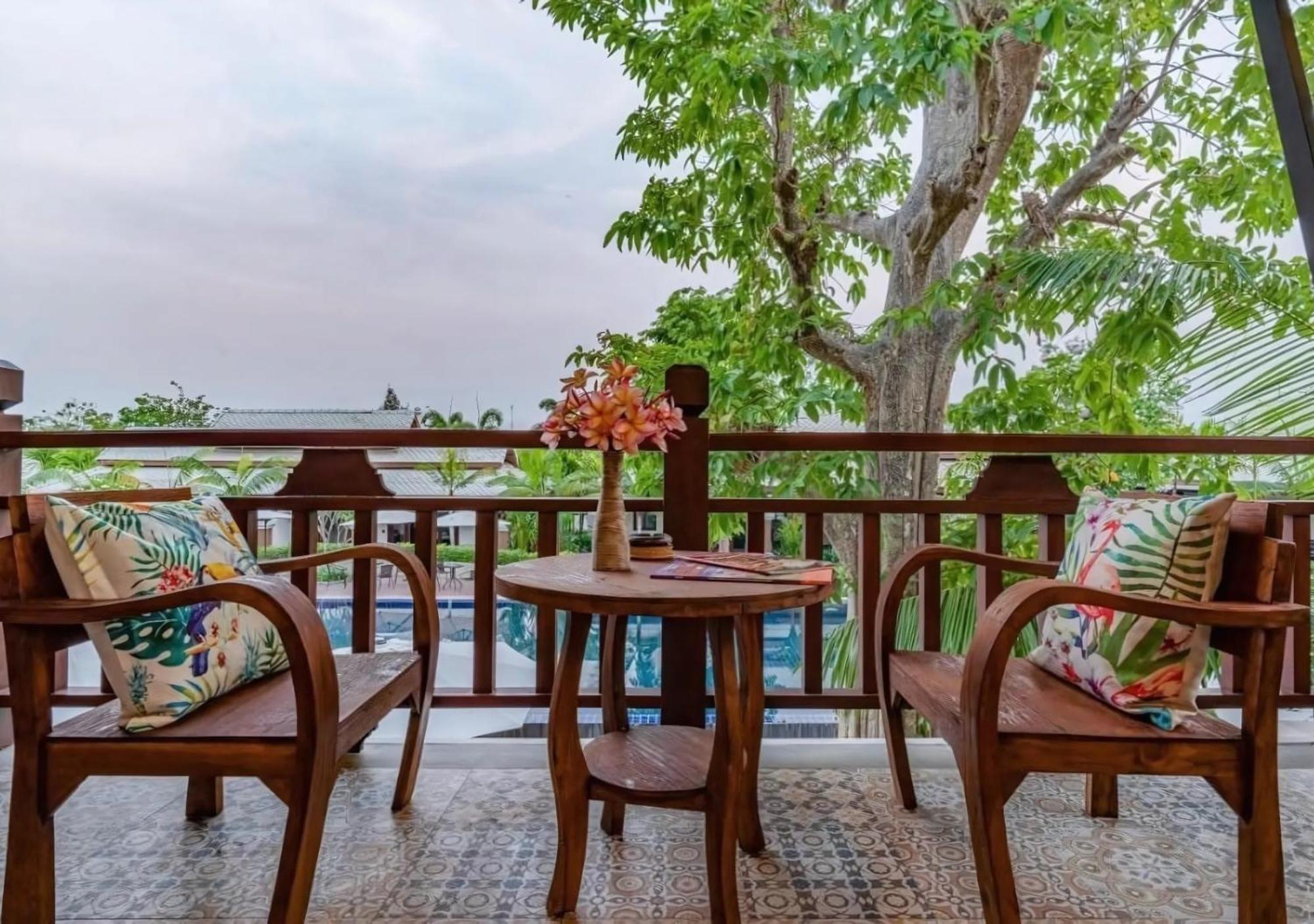 Lanna Deer Hotel