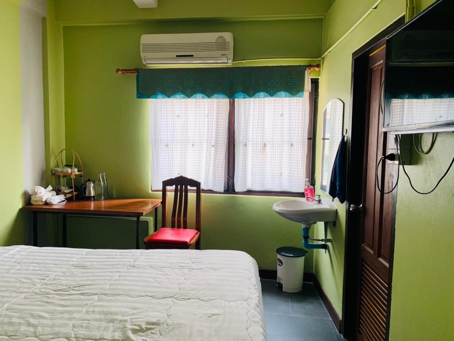 Guest house Retro At Phra Sing Chiang Mai