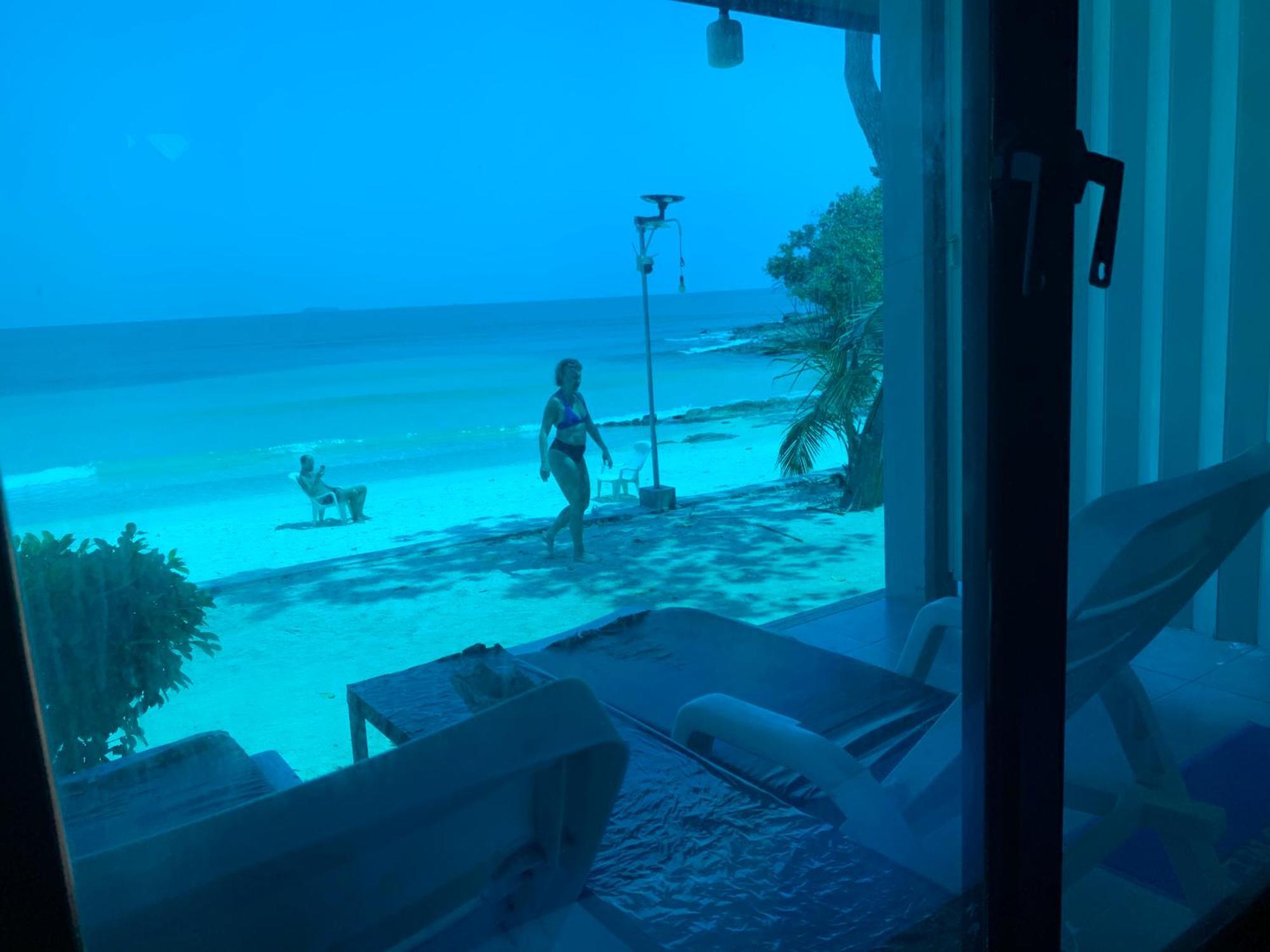 ลุงดำฮัทบีช Guest house *