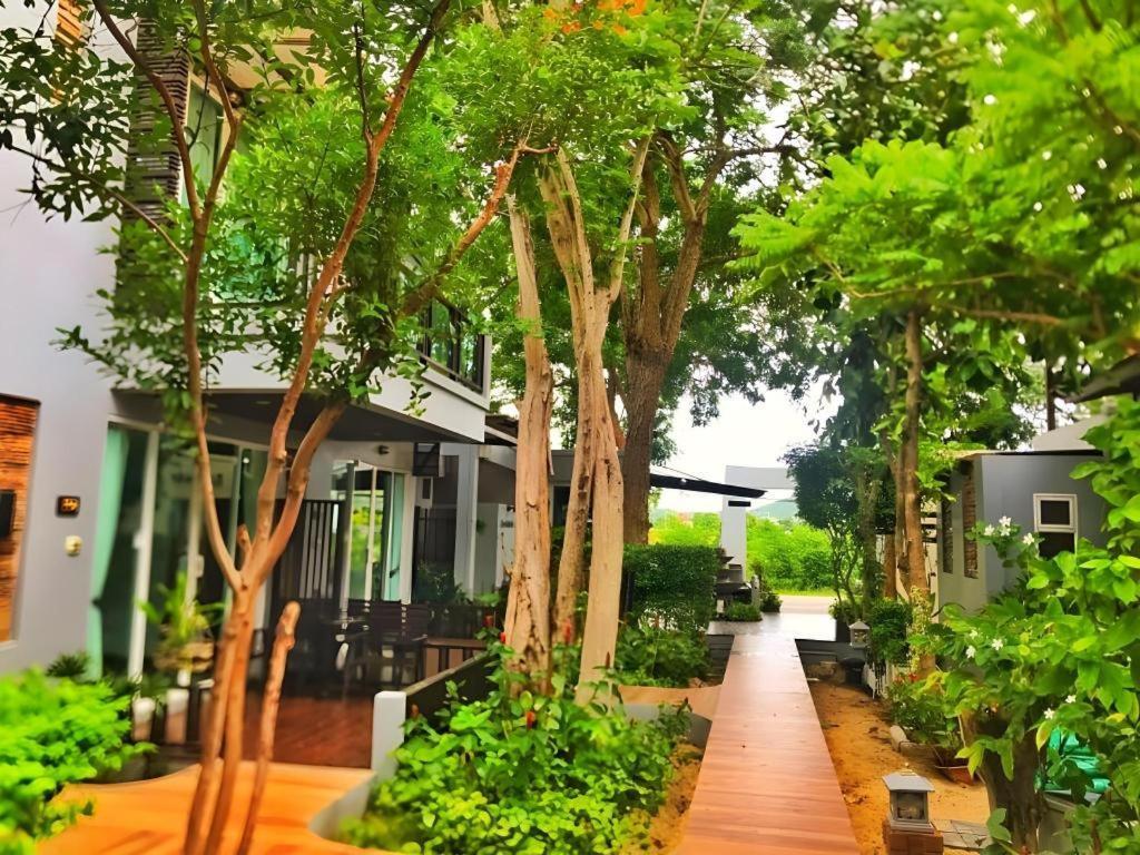 Il Mare Resort Pran Buri