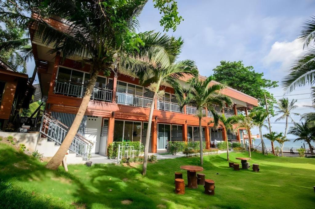 Baan Suan Aou Khai Resort Rayong