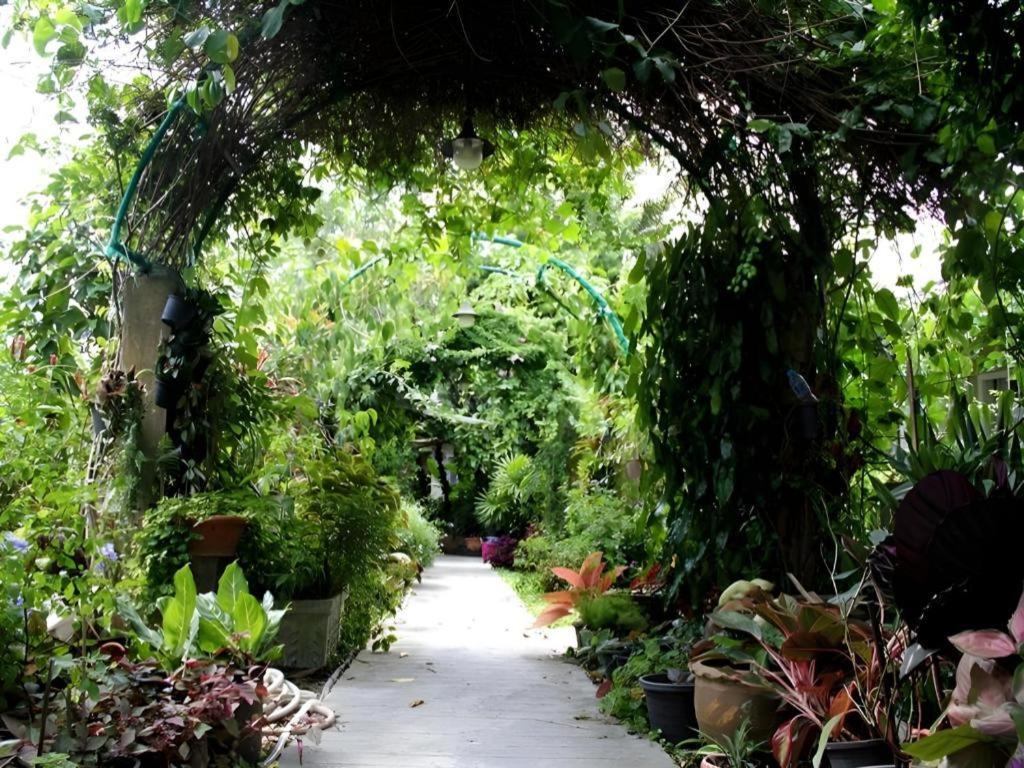 Resort Rommai Rimnaam Ranong