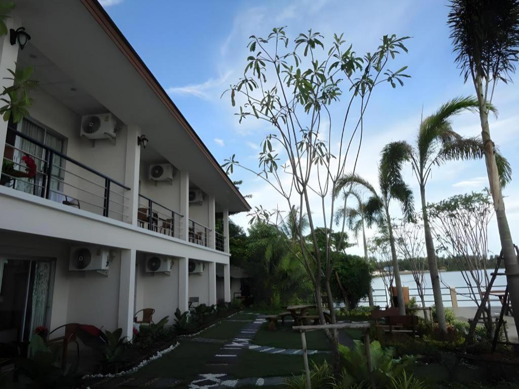Nopparat Garden 3* Samut Songkhram