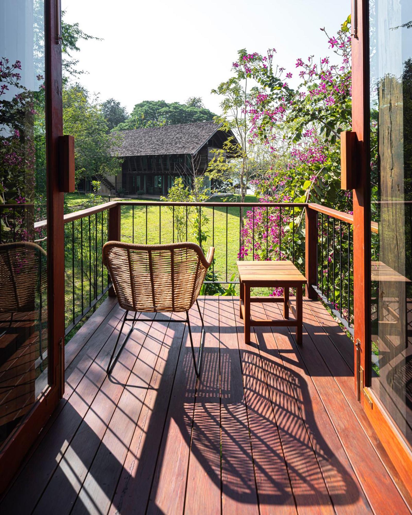 Resort Nachan The Antique Courtyard