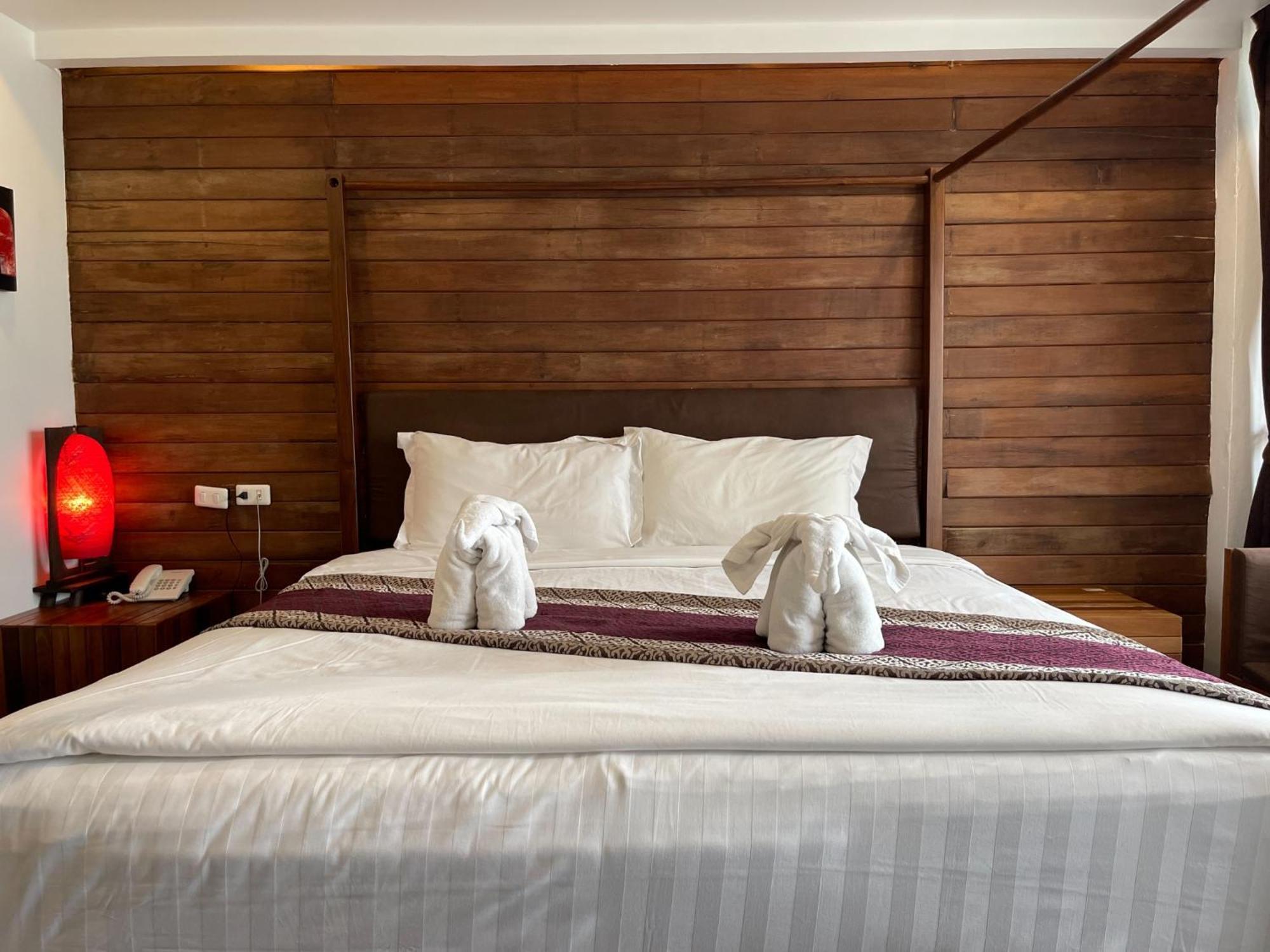 Hotel The Guest Arak Boutique Hotel Chiang Mai