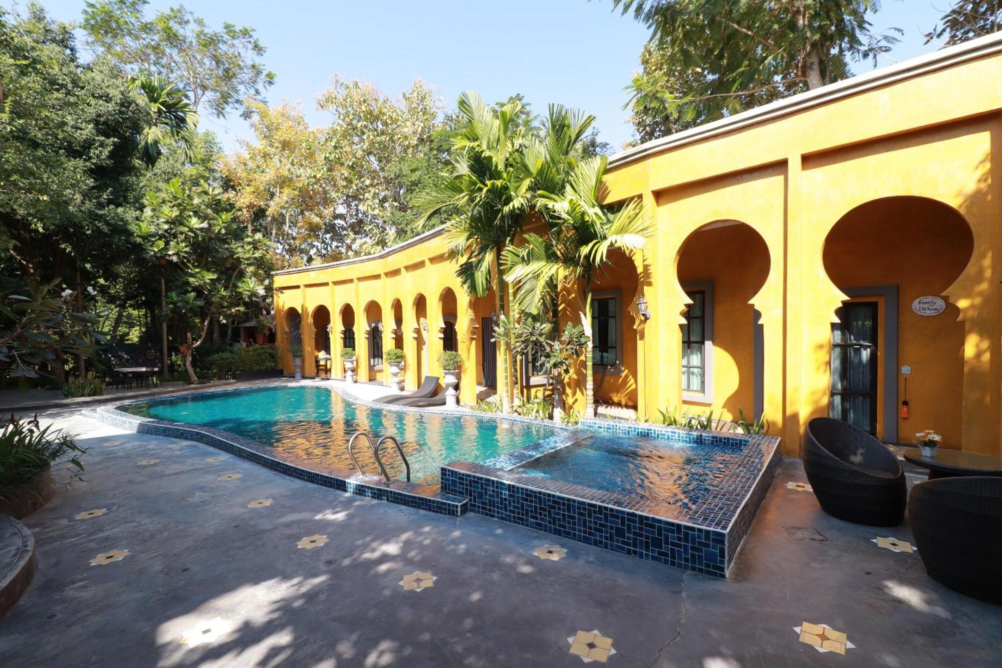 Capital O 469 At Nata Chiangmai Chic View Hotel 4*