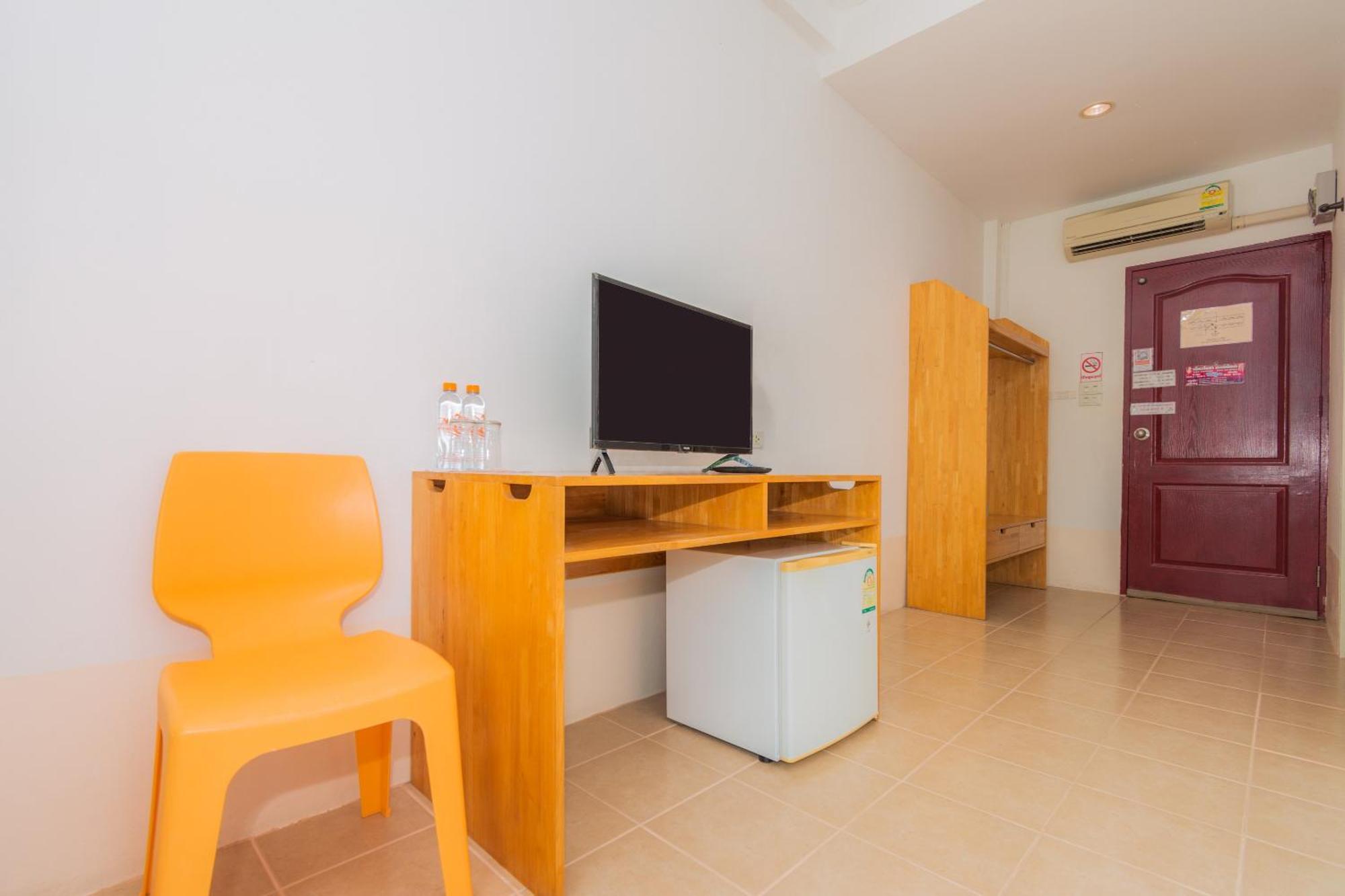 Koh Lak Hotel 2*