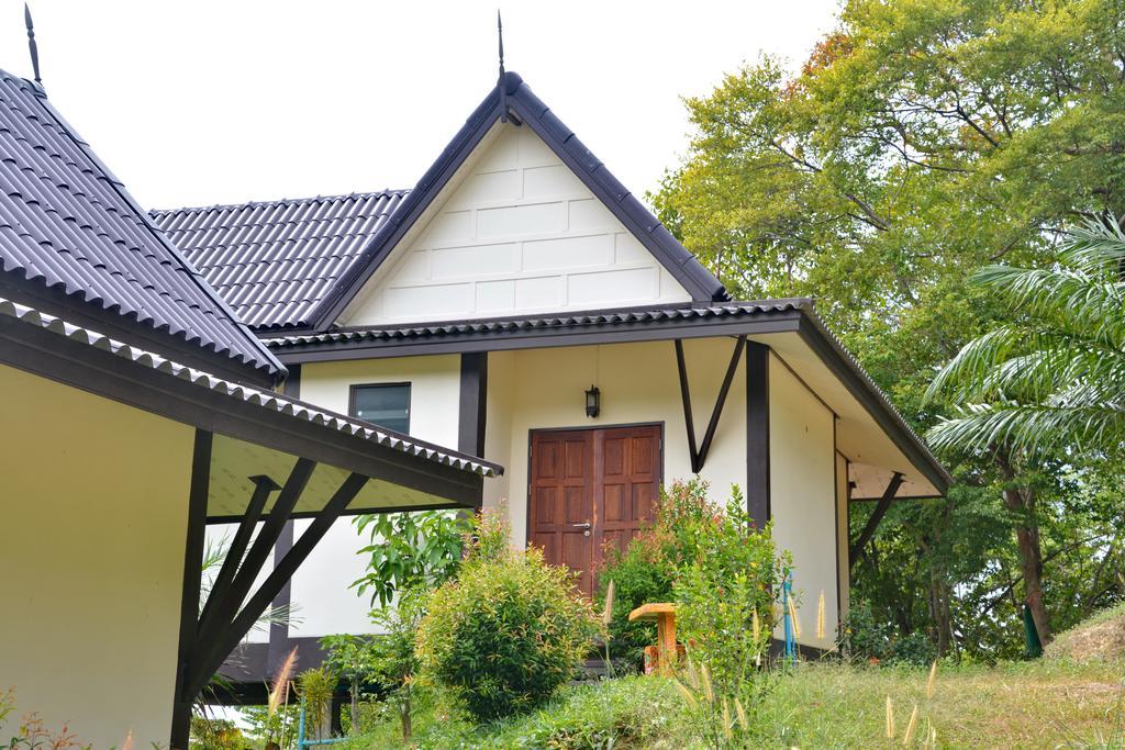 Guest house Phuchawee Lanta 3*