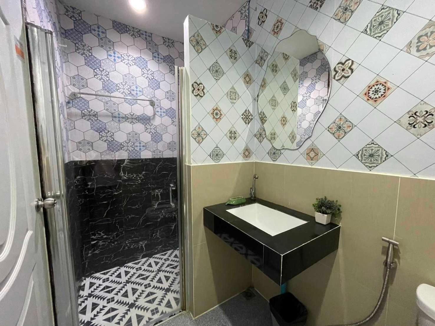 Oyo 75486 Anna Guest house Jomtien Beach