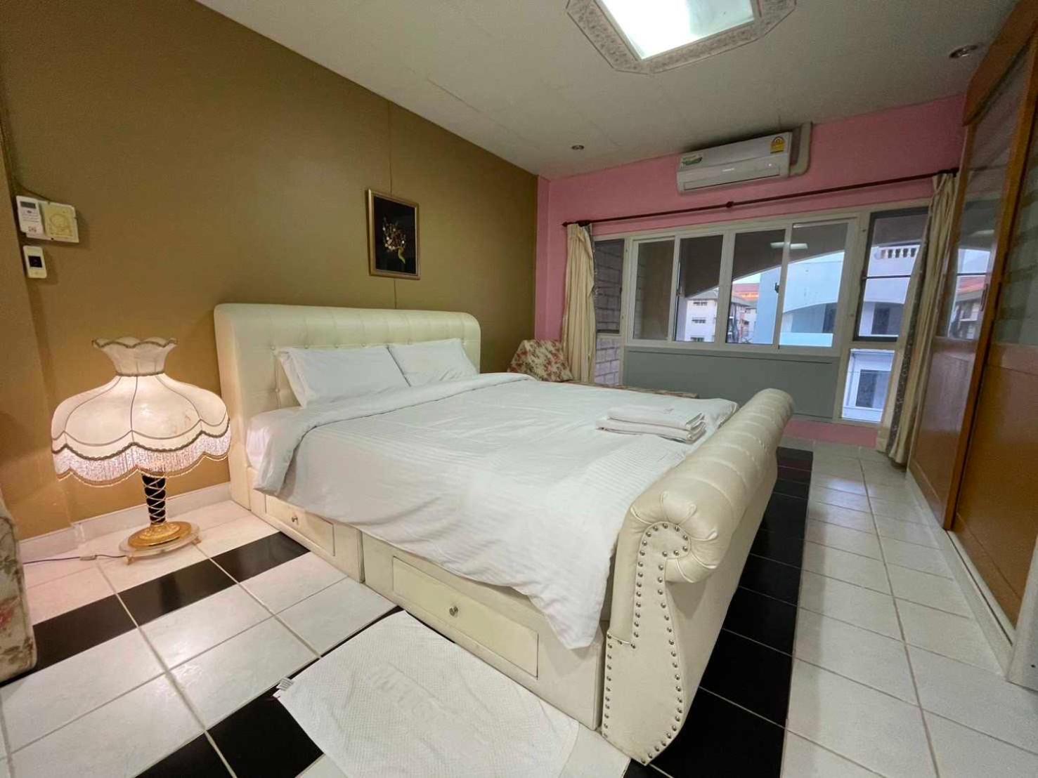 Oyo 75486 Anna Guest house 3*