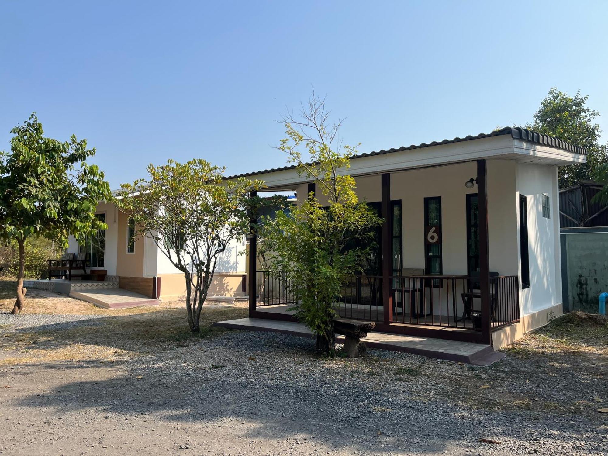Sangkaset Resort *