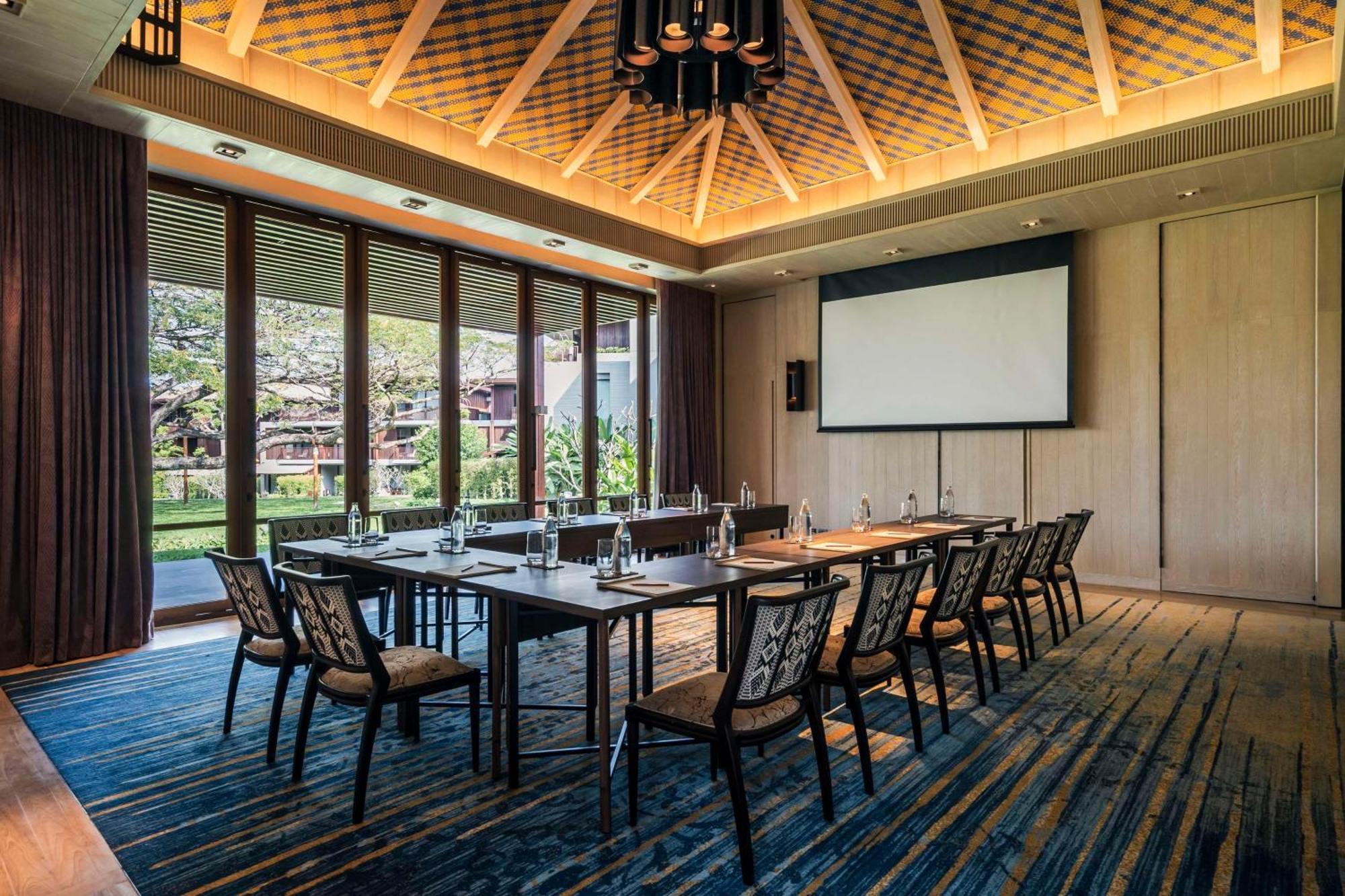 Andaz Pattaya Jomtien Beach, By Hyatt Resort 5*