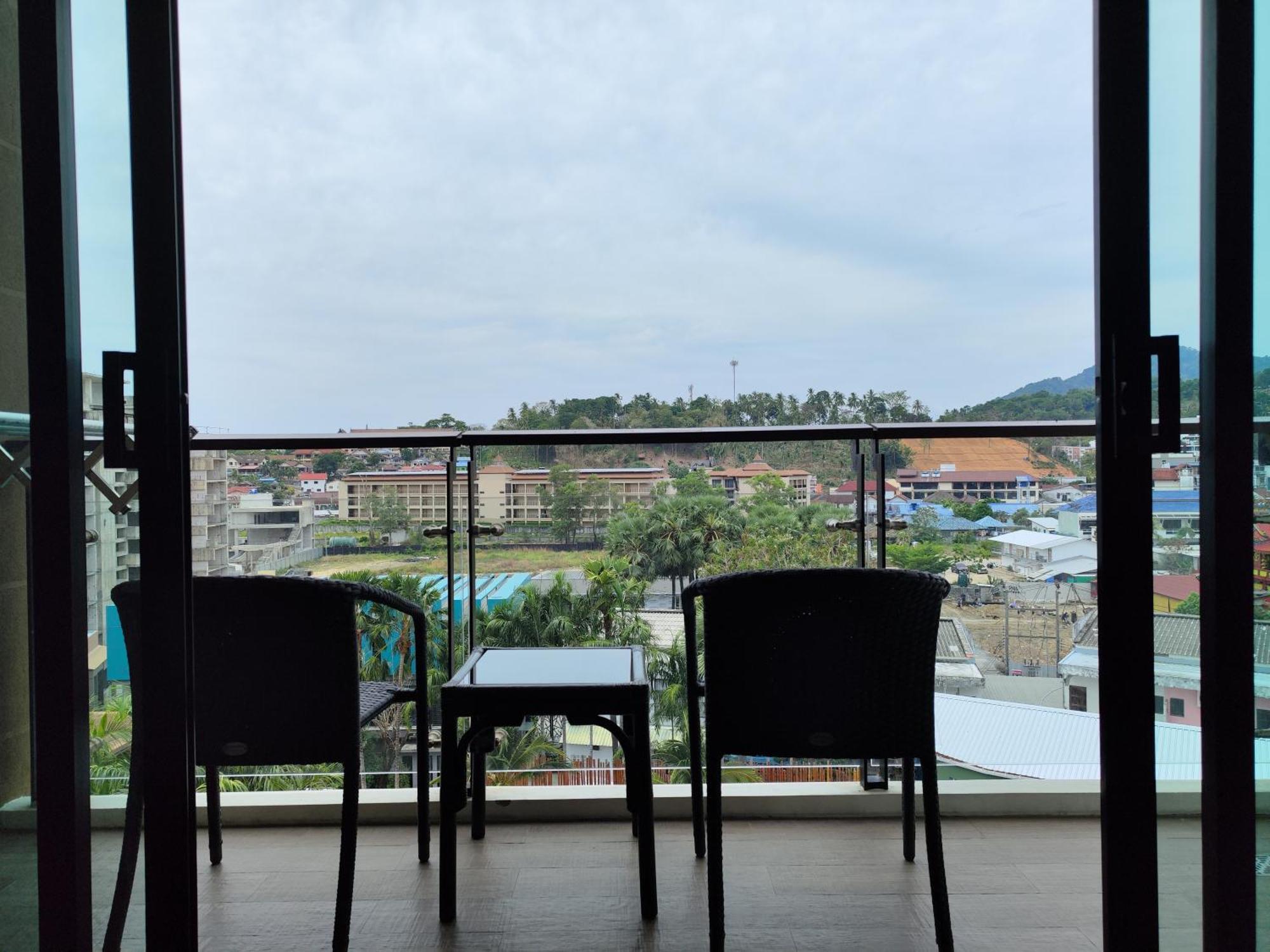 7 Floor - Pool View At Tbhr Near