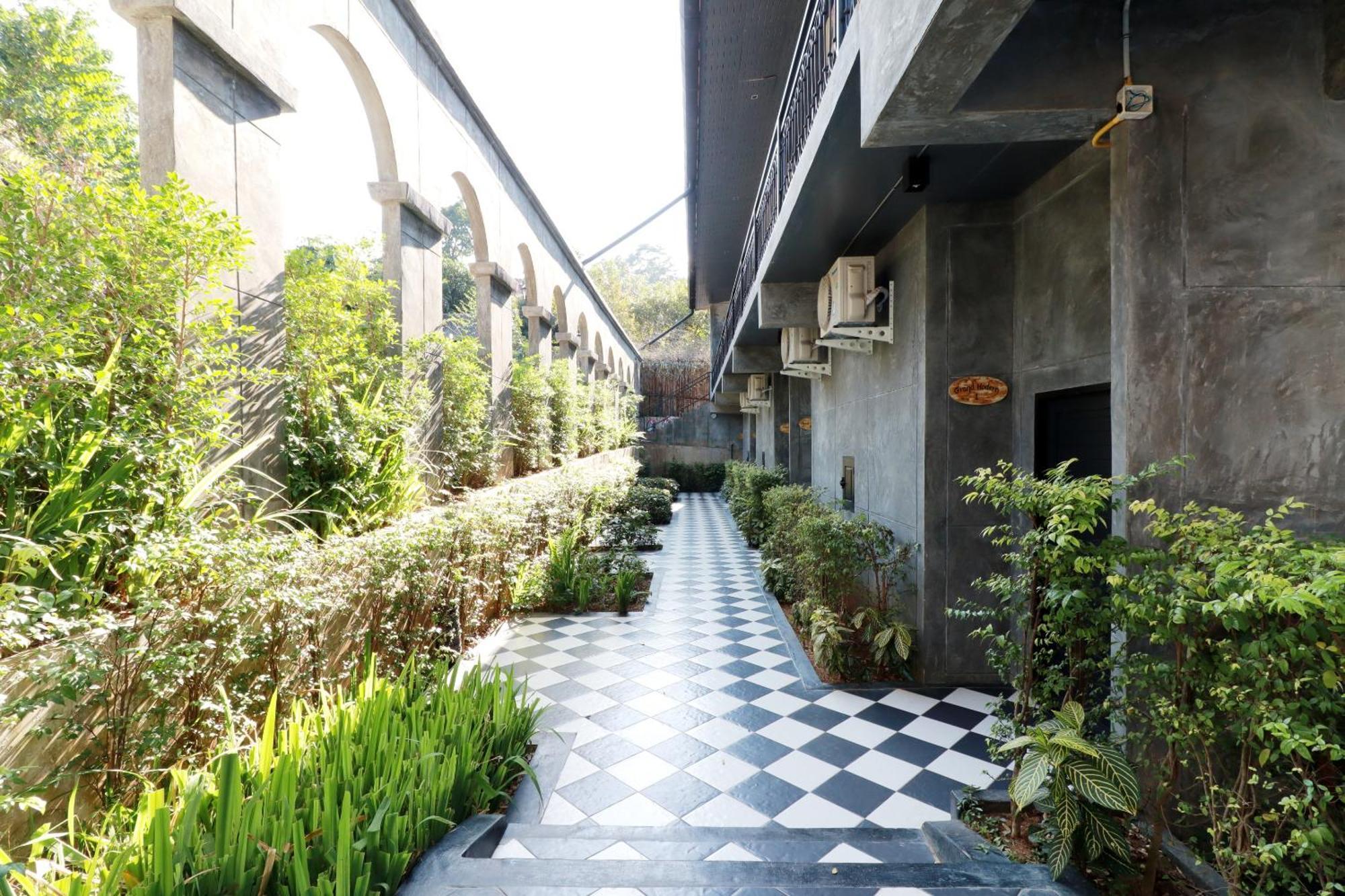 Hotel Capital O 464 At Nata Chiangmai Chic Jungle Mae Rim