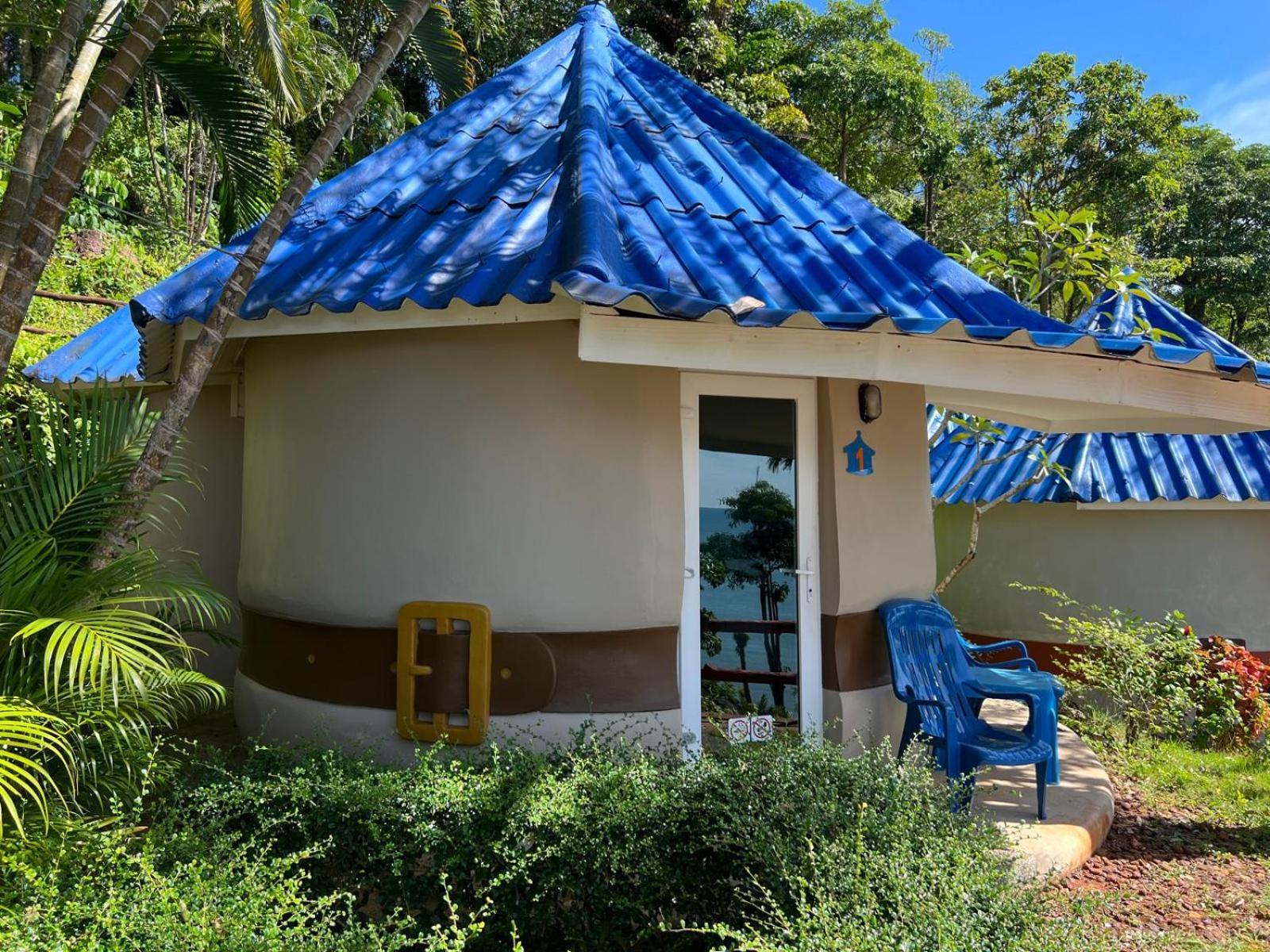 Buri Hut Natural 3*