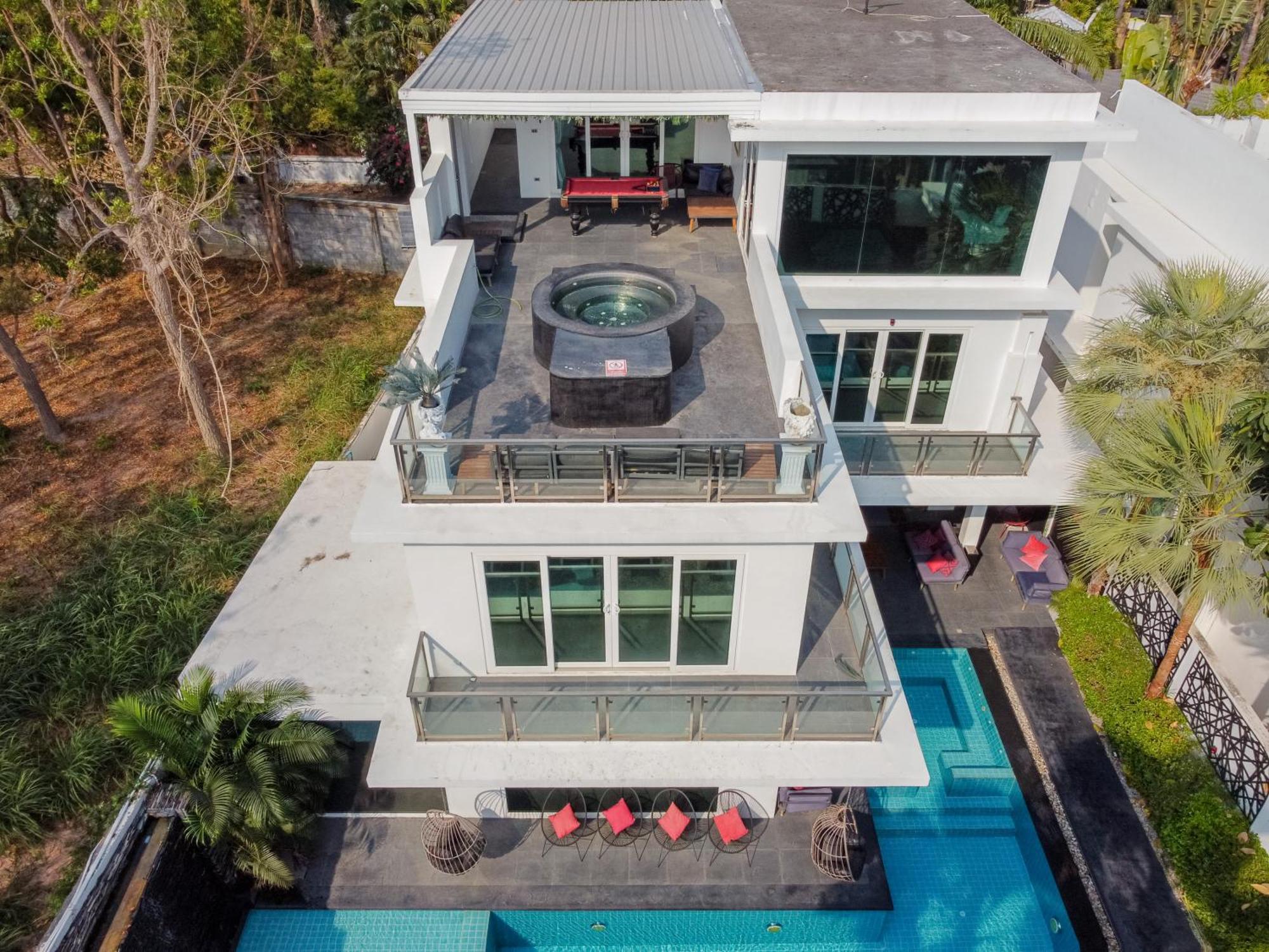 In Pattaya Villa *