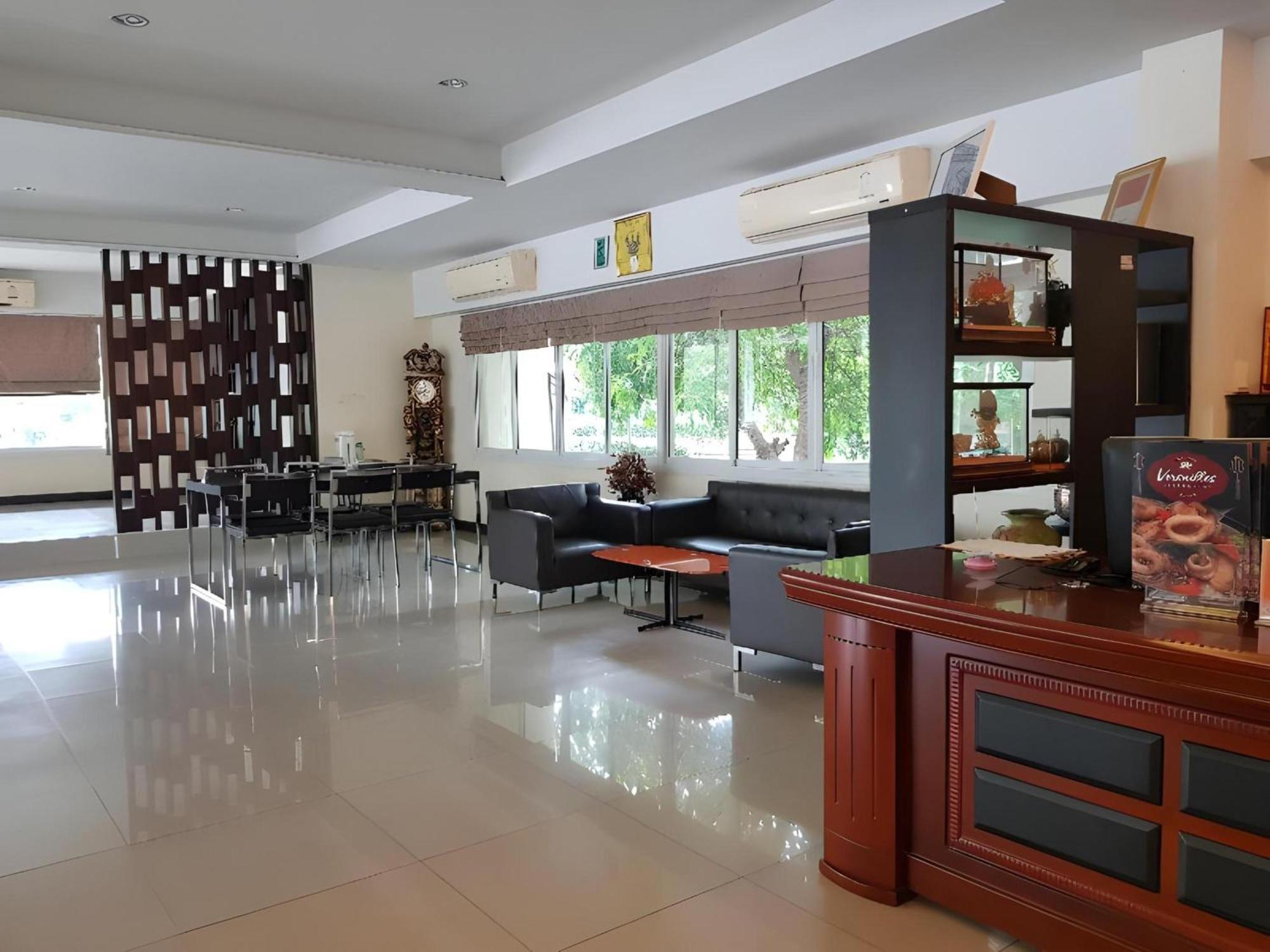 Hotel Collection O Vresotel Nonthaburi