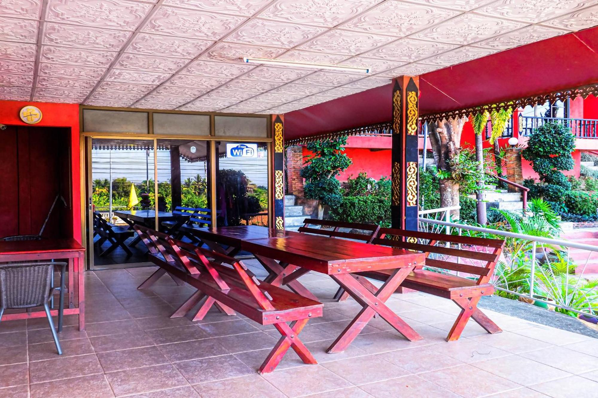 Hotel Oyo 490 Chiangsan Golden Land Resort2 3*