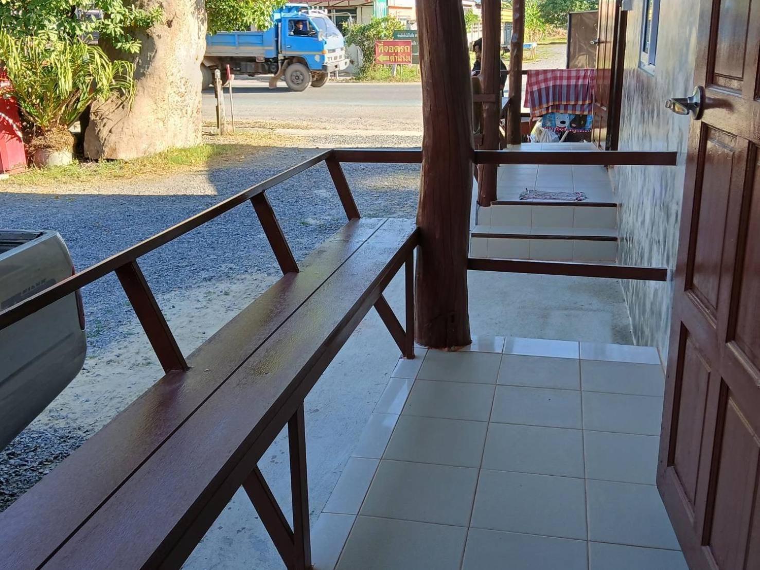 Nakhonyok Resort 2*