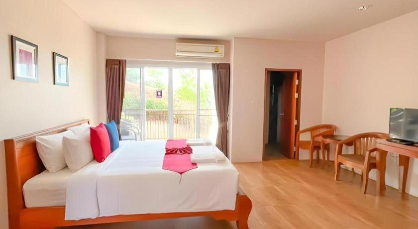 Royal Hill Satun 4*