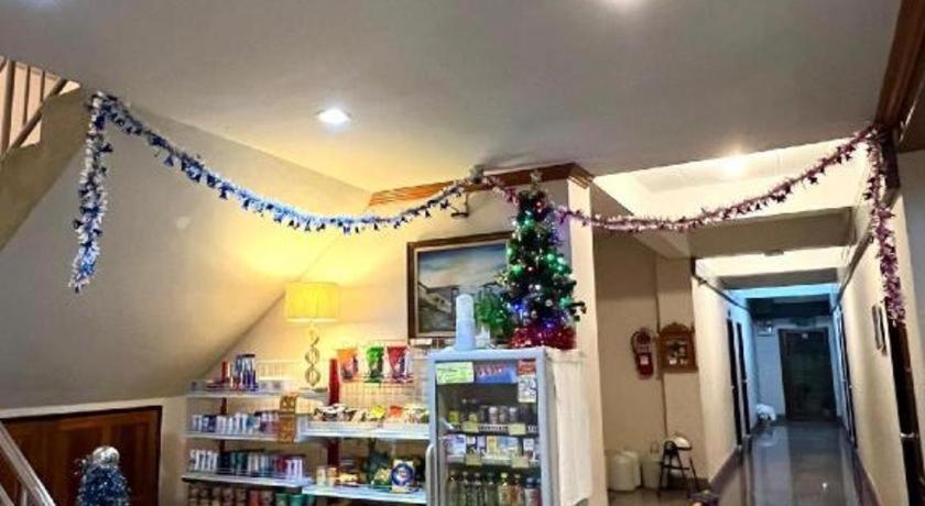 Ritzy House Hotel Chumphon