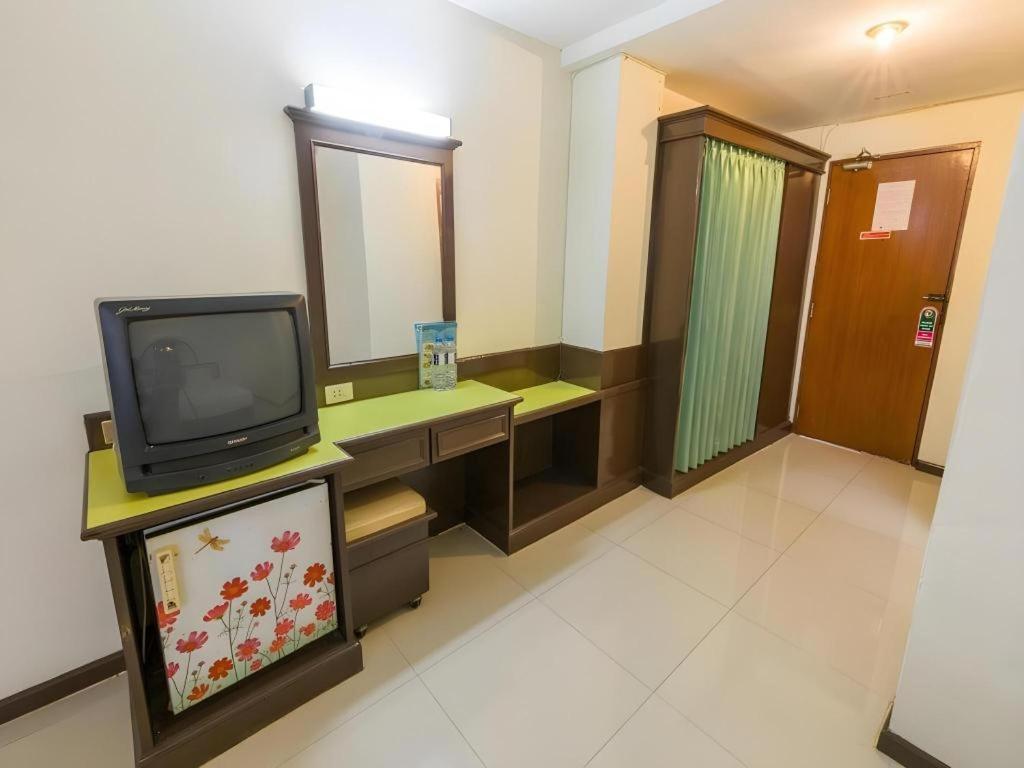 Lake Inn Hotel Hotel 2*