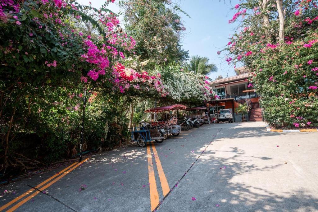 Resort Baan Suan Aou Khai 3*