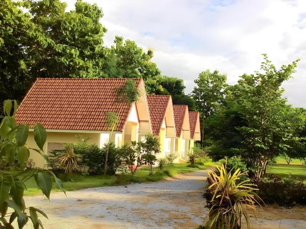 Resort Nam Khong Tara 2*