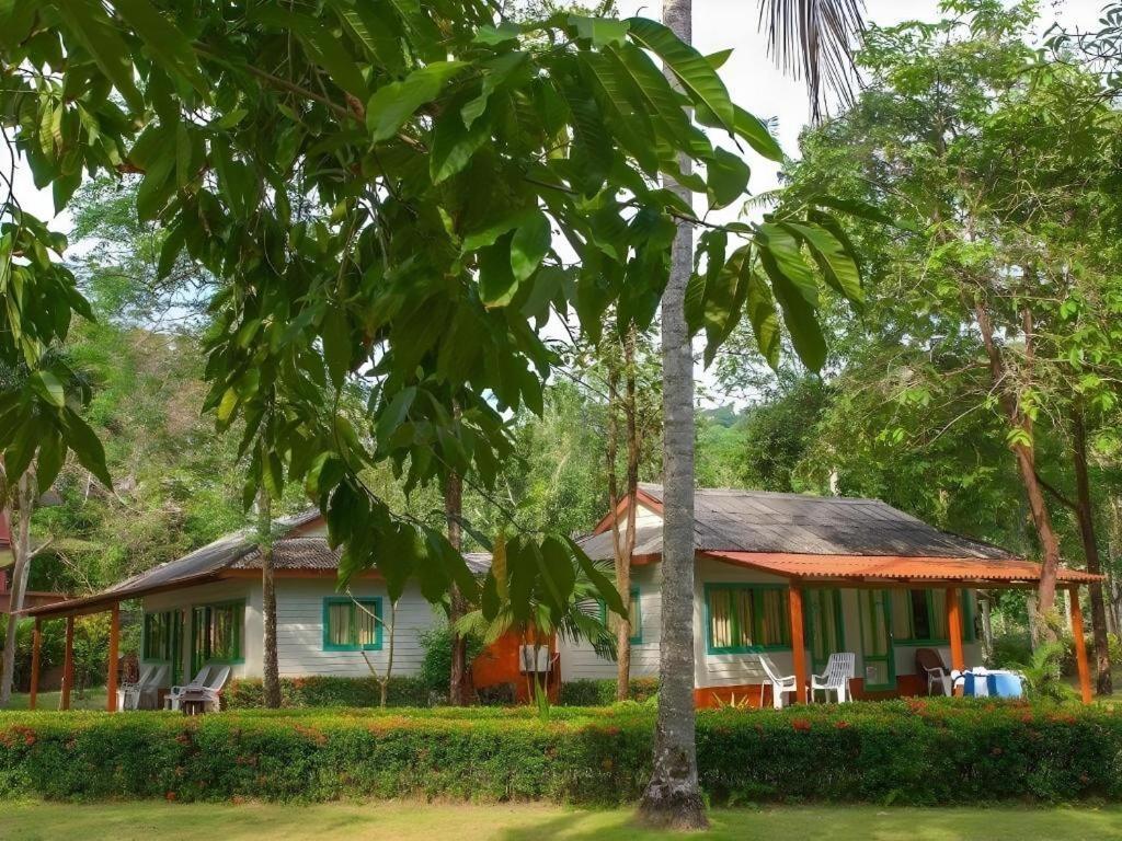 Resort Ao Phrao Ko Kut