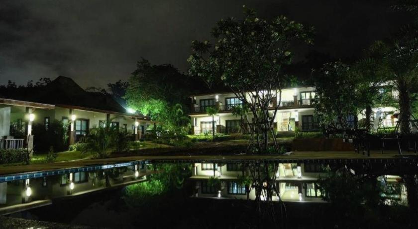 Resort Poochommhok 2*