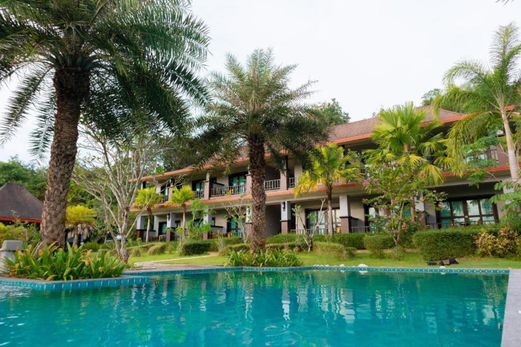 Poochommhok