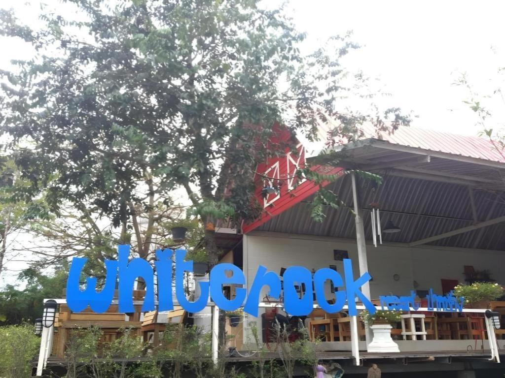 White Rock Pakchong