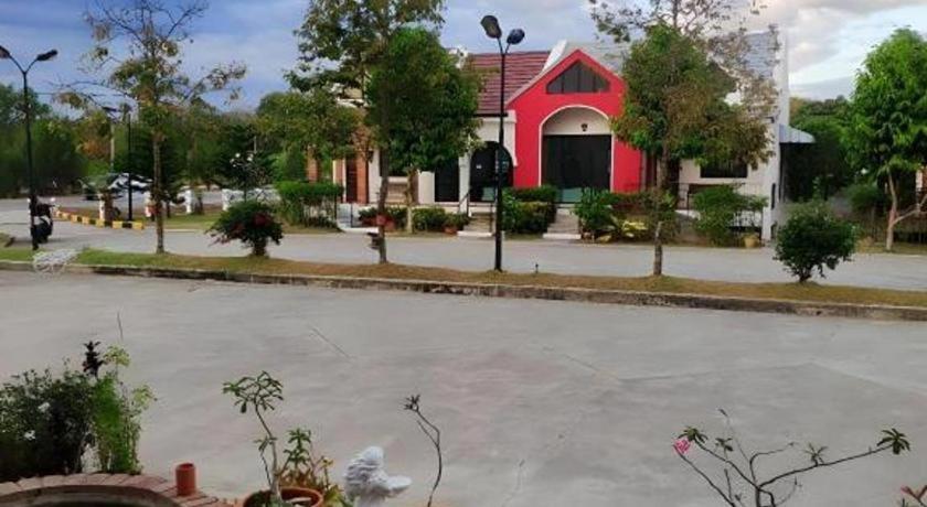Resort The Lighthouse At