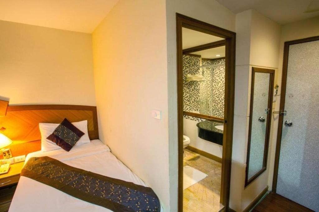 Nh Elegant Hotel Sakon Nakhon