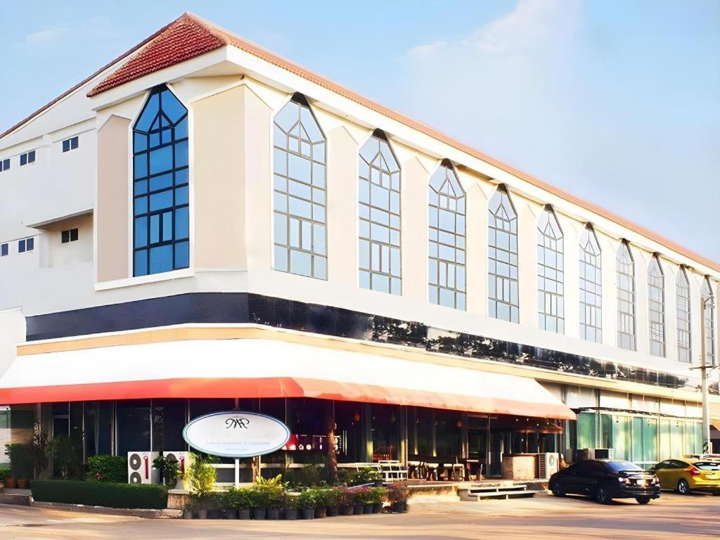 Nh Elegant Hotel 3*