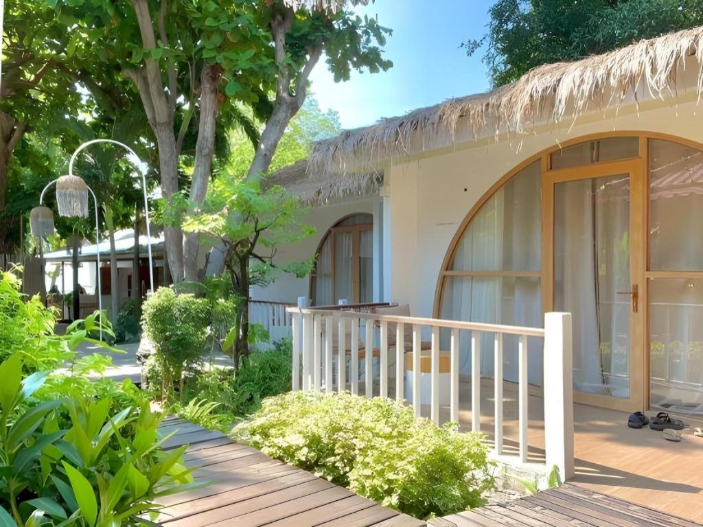 Tonsak Resort