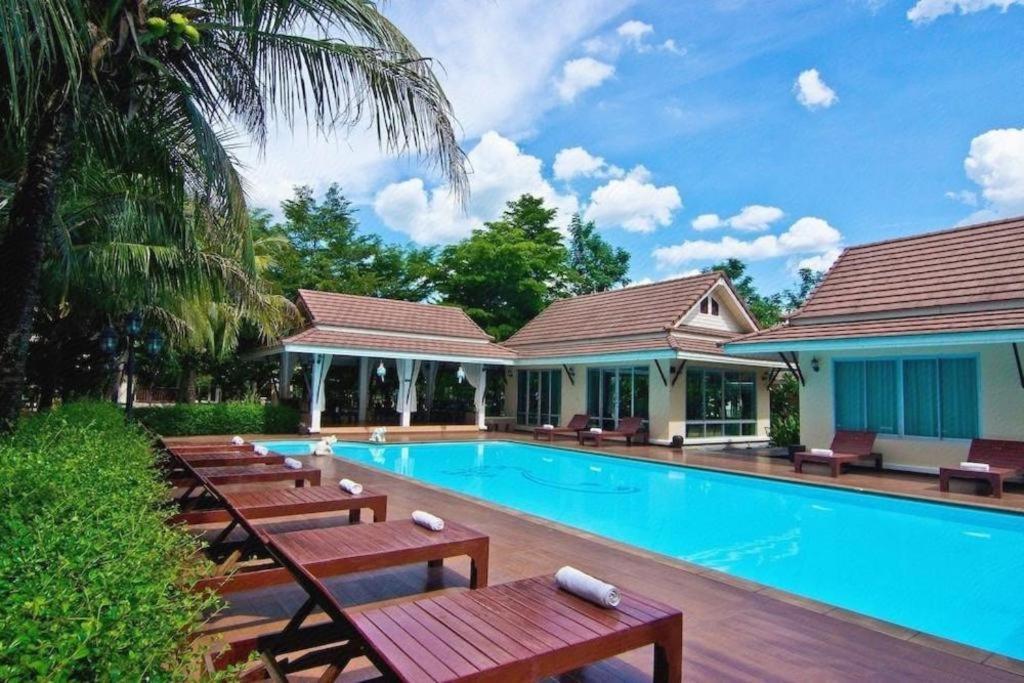 Resort The Forest