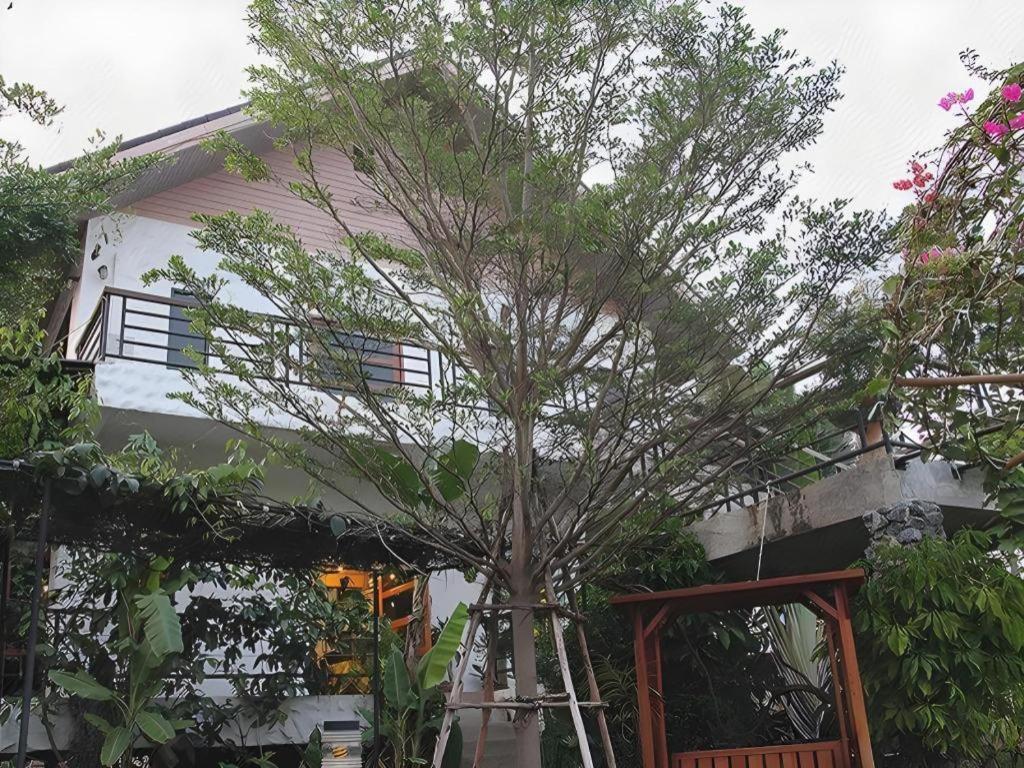 Resort Chayada Garden House And