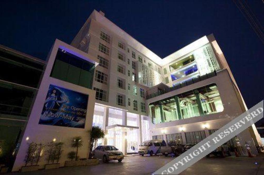 Glacier Hotel 4*