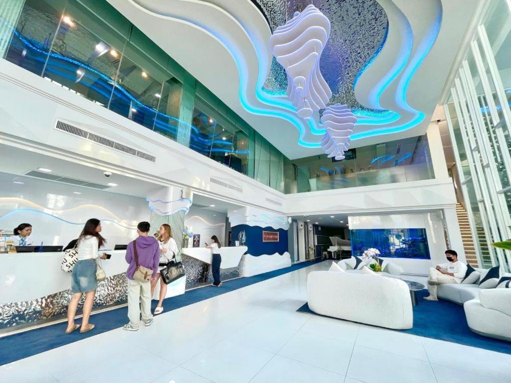 Glacier Hotel 4*