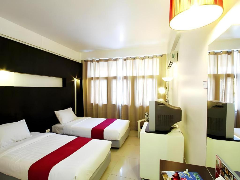 Hotel The Ratchathani 3*