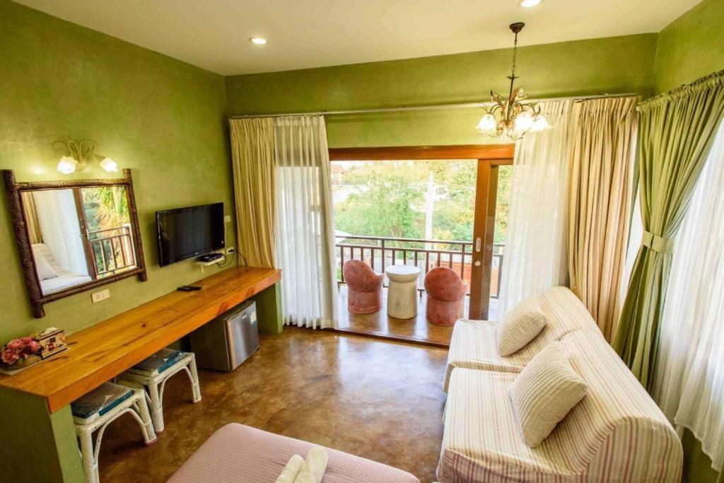 Baan Parinda Hotel 2*