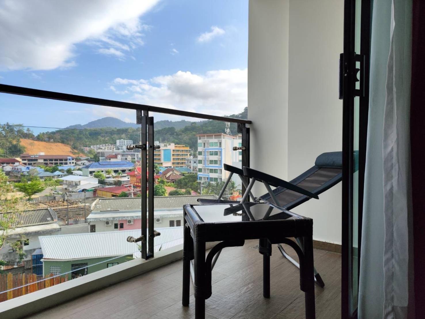 7 Floor - Pool View At Tbhr Near * Kata Beach (Phuket)