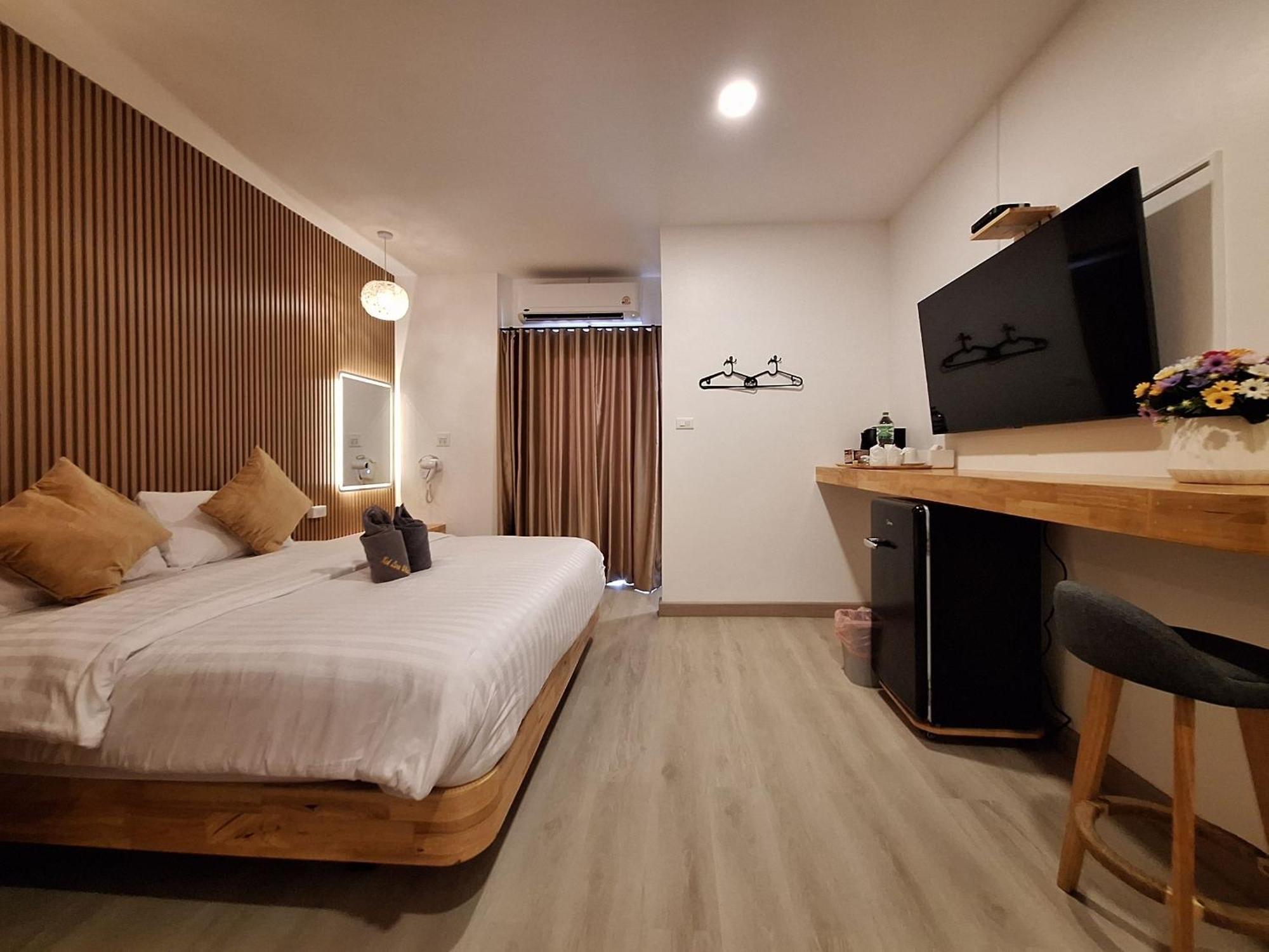 Guest house White House Ko Lan