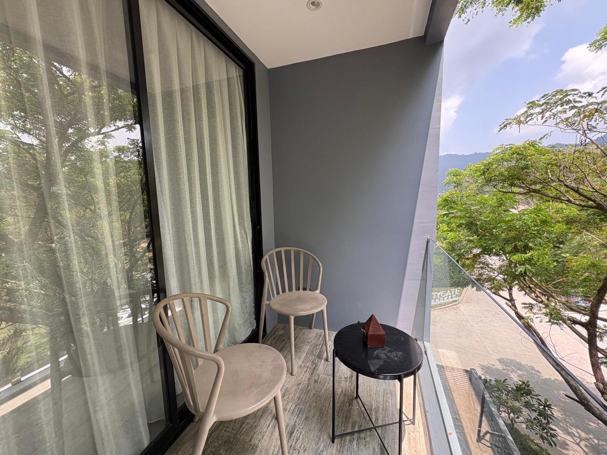 Citygate Beach, Luxury Apartment, 4 Stars Hotel, Phuket Apartment Kamala Beach