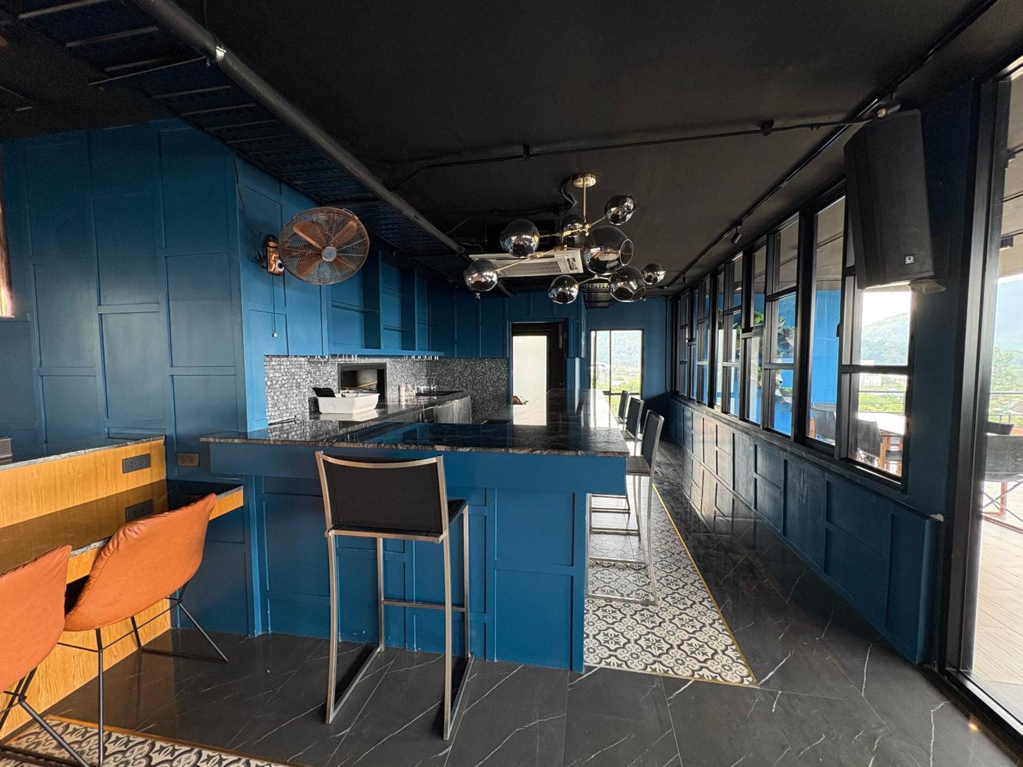 Citygate Beach, Luxury Apartment, 4 Stars Hotel, Phuket Apartment