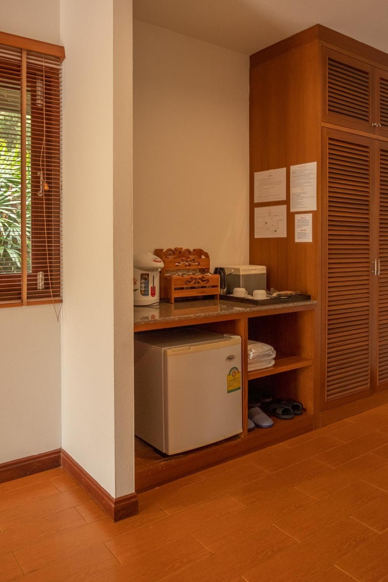 Sailom Bangsaphan Resort 3*