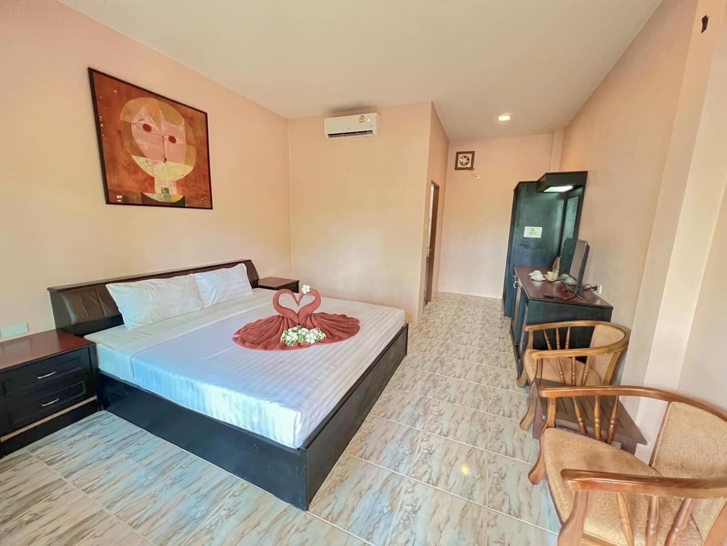 Diamond Hotel 3*