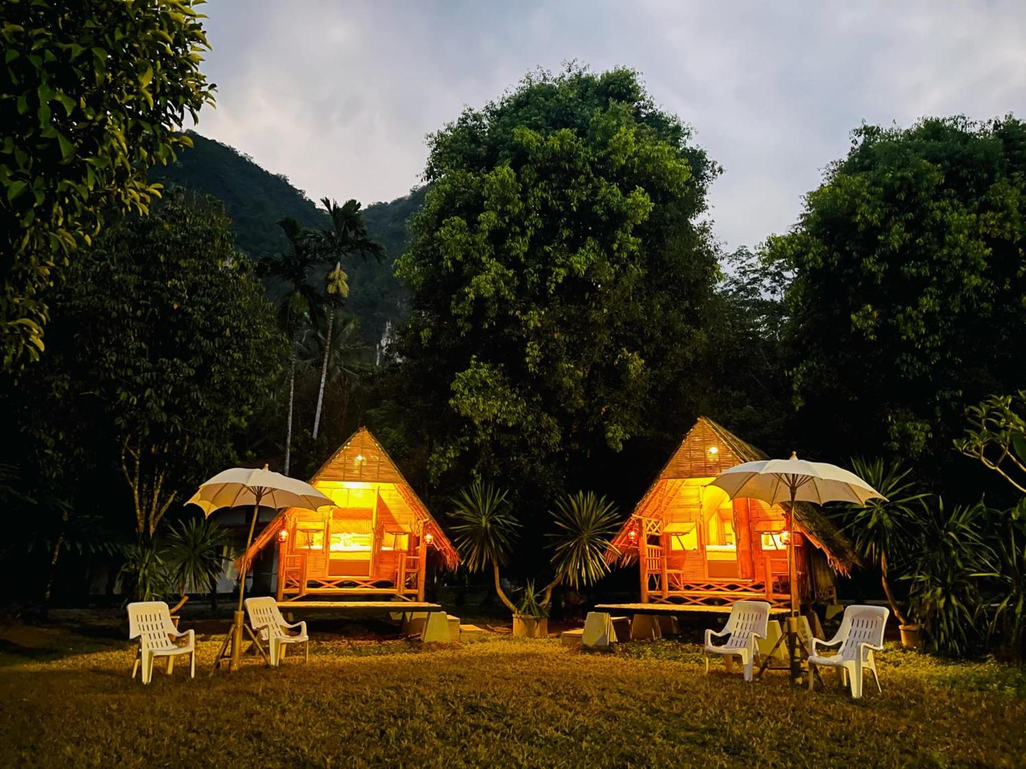 Khaosok Monkeys & River Camps *