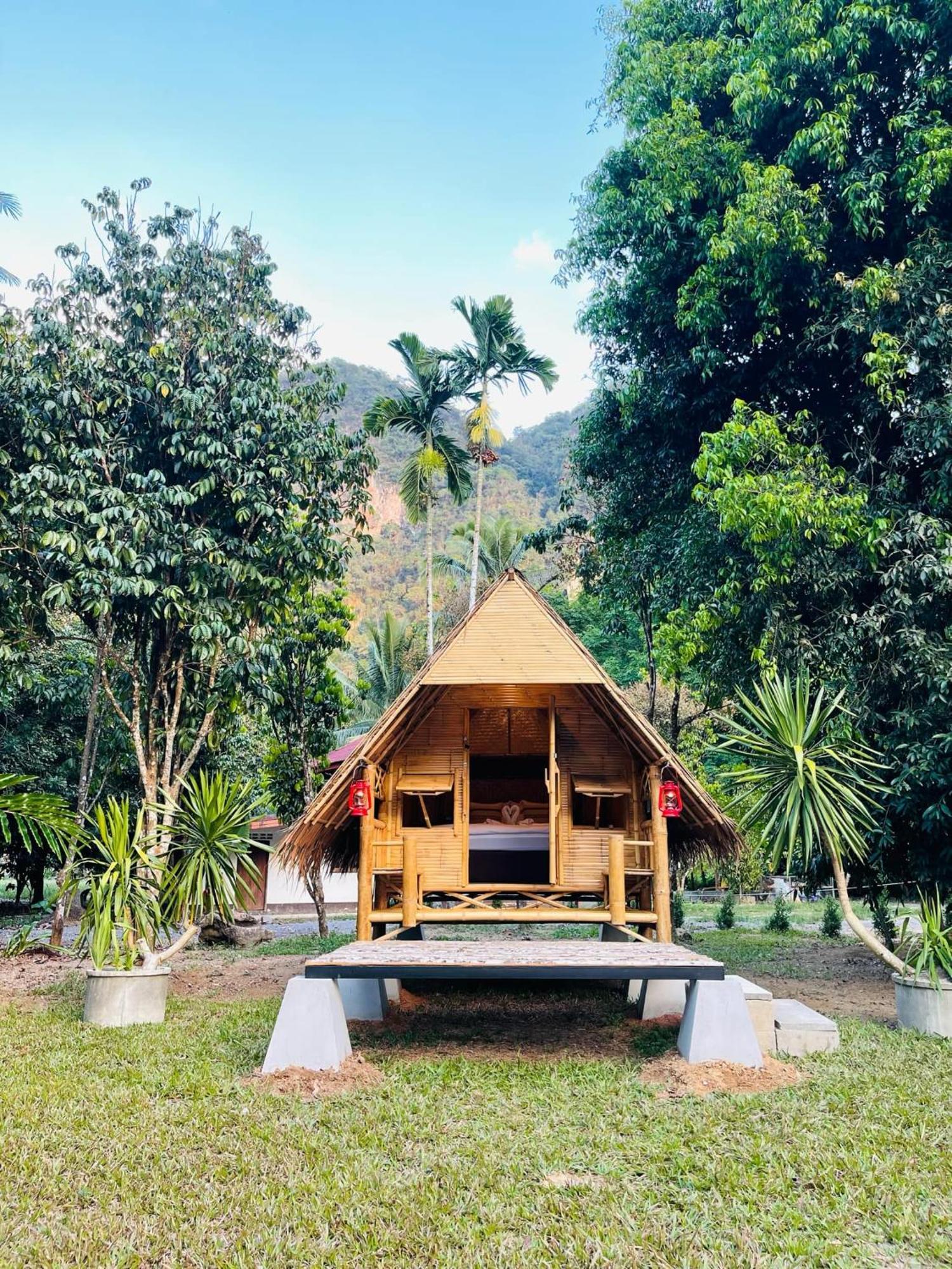Khaosok Monkeys & River Camps * Khao Sok National Park